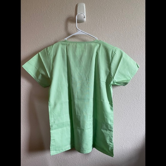 Uniform Advantage Scrubs Set (NWT) - Picture 2 of 7